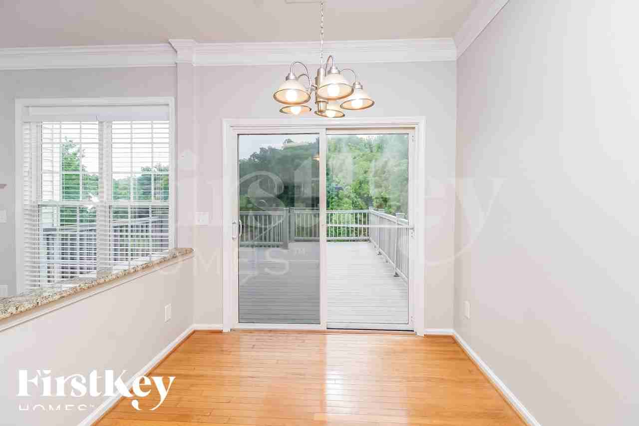 3312 Cornelia Ct - Photo 6 of 18