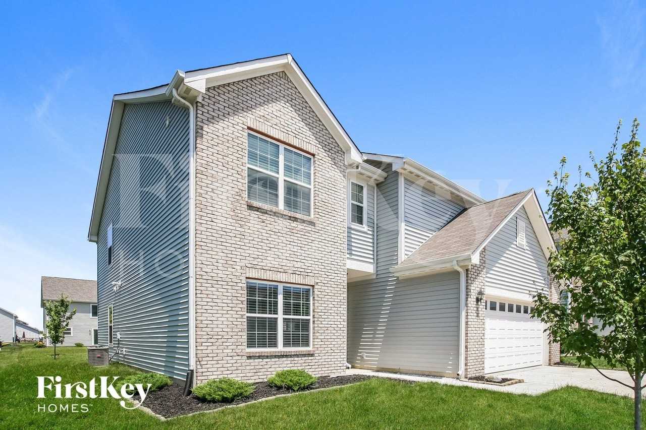 958 Adena Ln - Photo 2 of 15