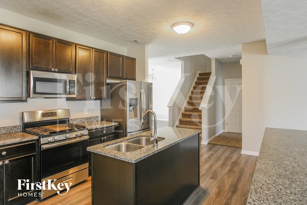 958 Adena Ln - Photo 6 of 15