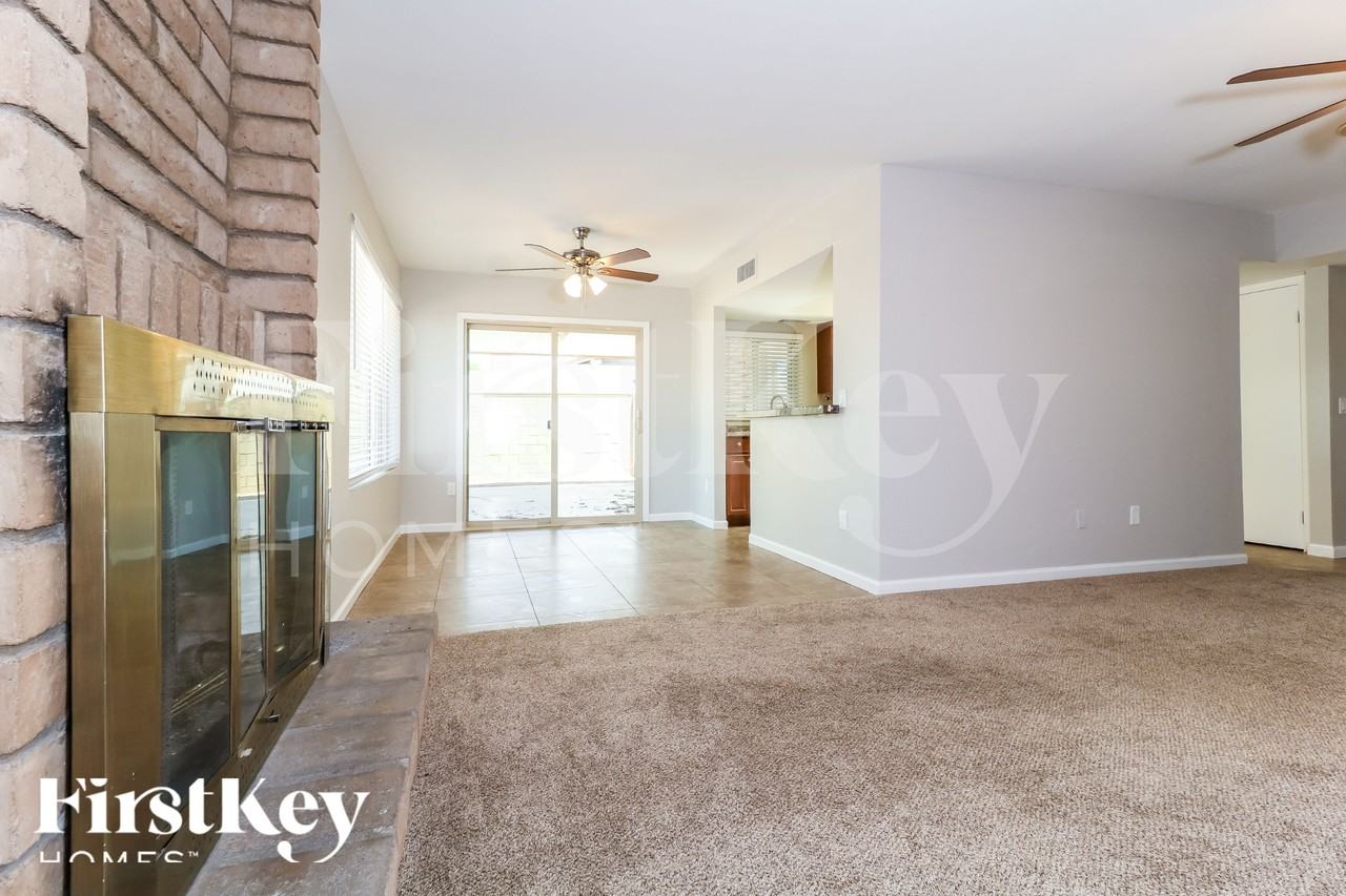 5820 W Carol Ave - Photo 3 of 18