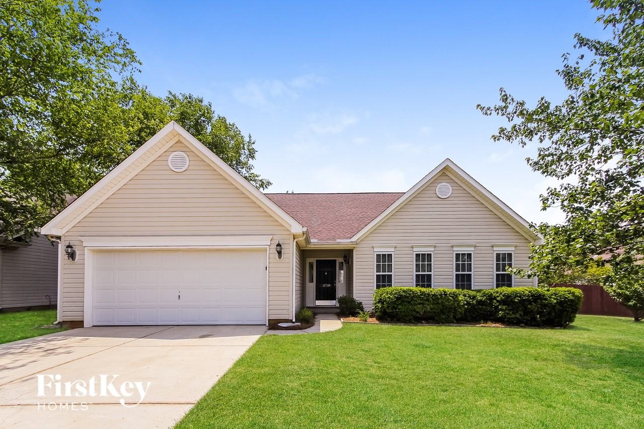 11718 Black Maple Ave - Photo 2 of 15