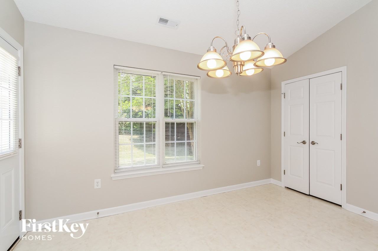 11718 Black Maple Ave - Photo 6 of 15