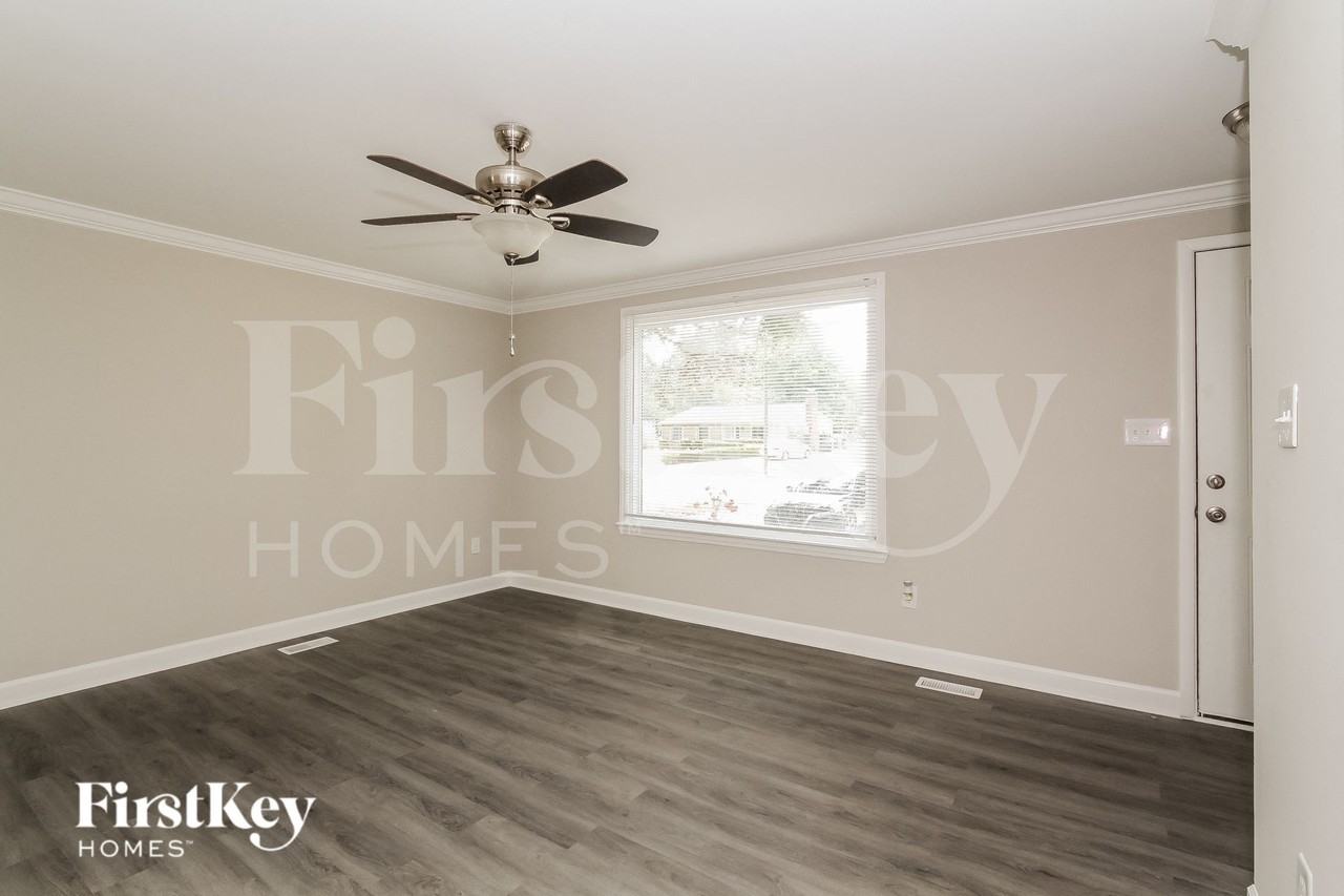 1916 Rice Planters Rd - Photo 3 of 14