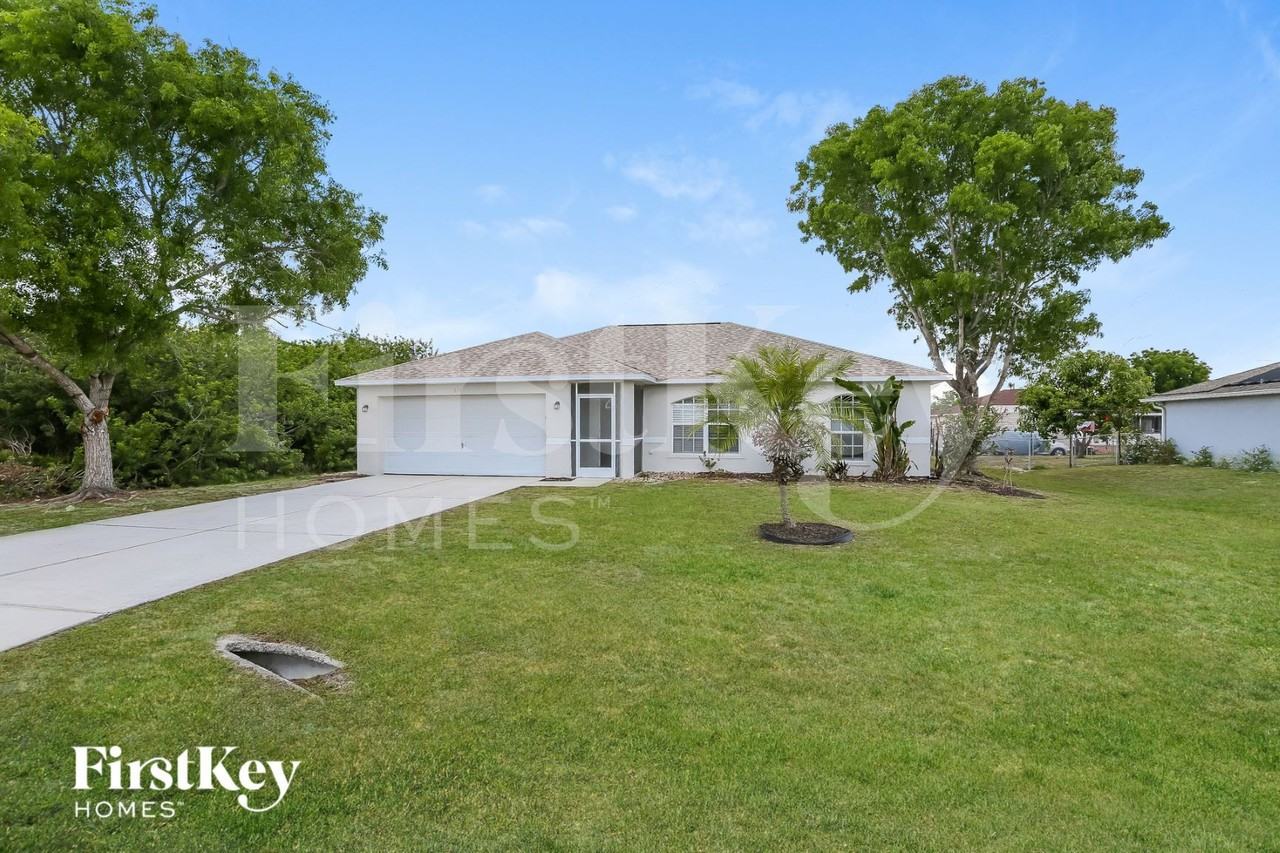 215 Mossrosse St - Photo 2 of 15