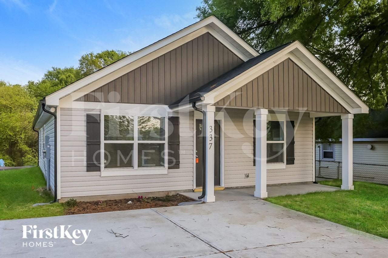 337 Pecan Ct Sw - Photo 2 of 15