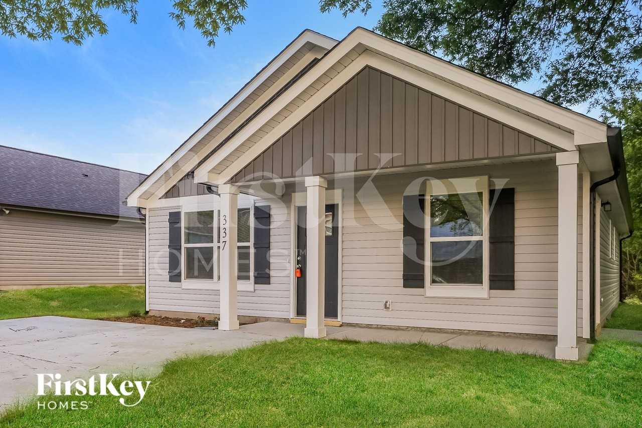 337 Pecan Ct Sw - Photo 3 of 15