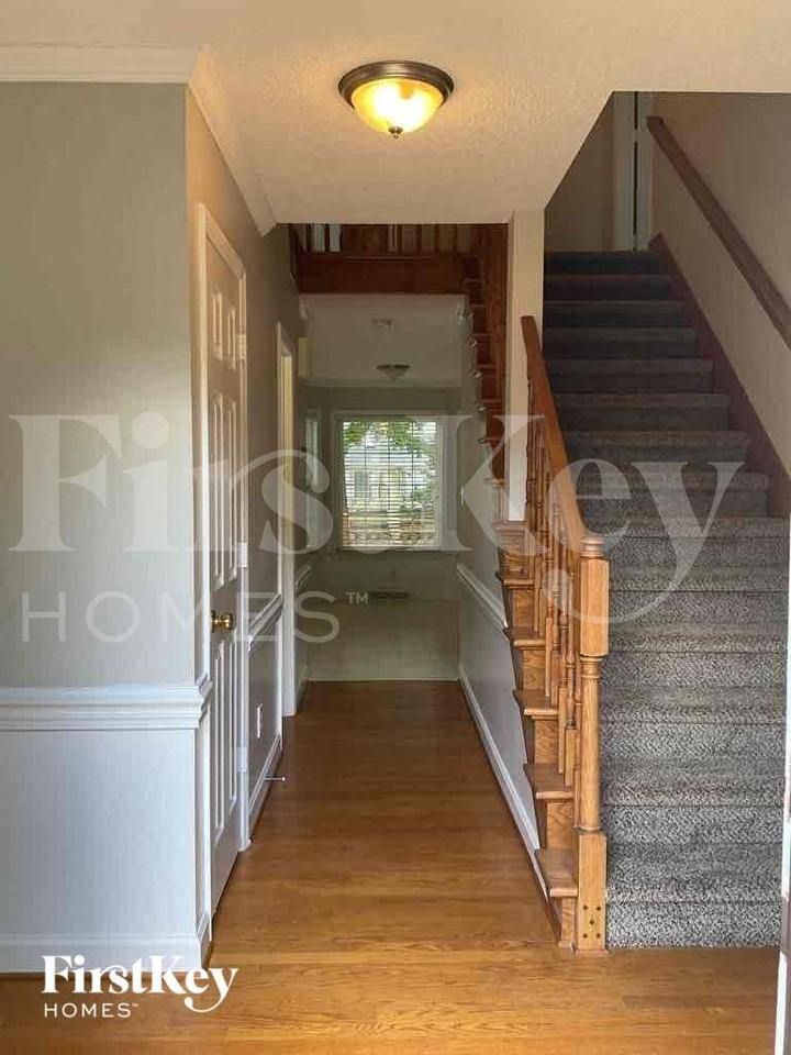 110 Longbridge - Photo 2 of 18