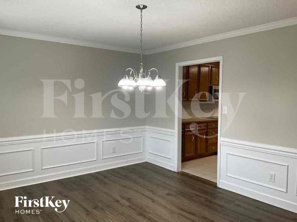 110 Longbridge - Photo 3 of 18