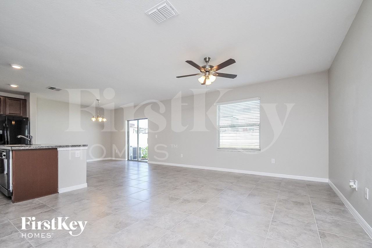 10237 Carloway Hills Dr - Photo 2 of 15