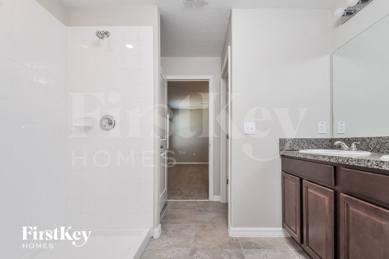 10237 Carloway Hills Dr - Photo 7 of 15