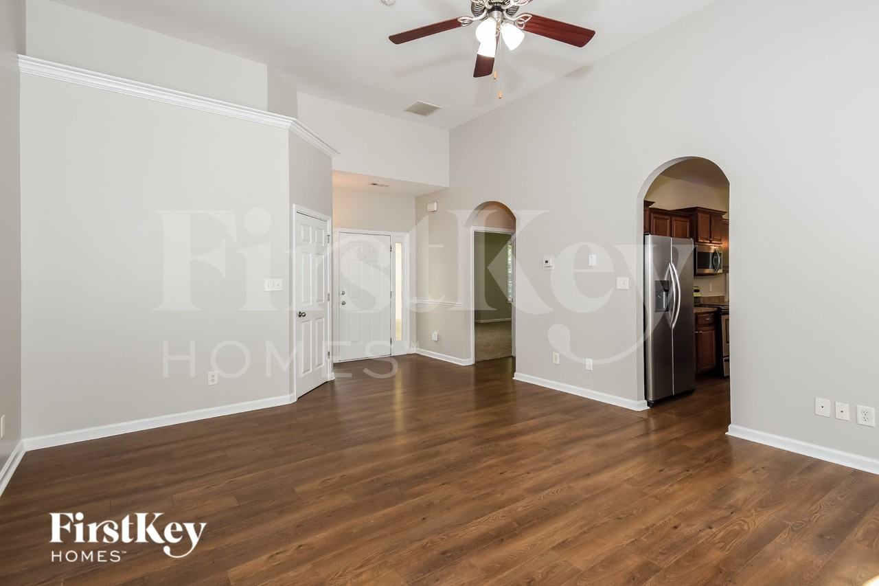 48 Temperence Way - Photo 3 of 16