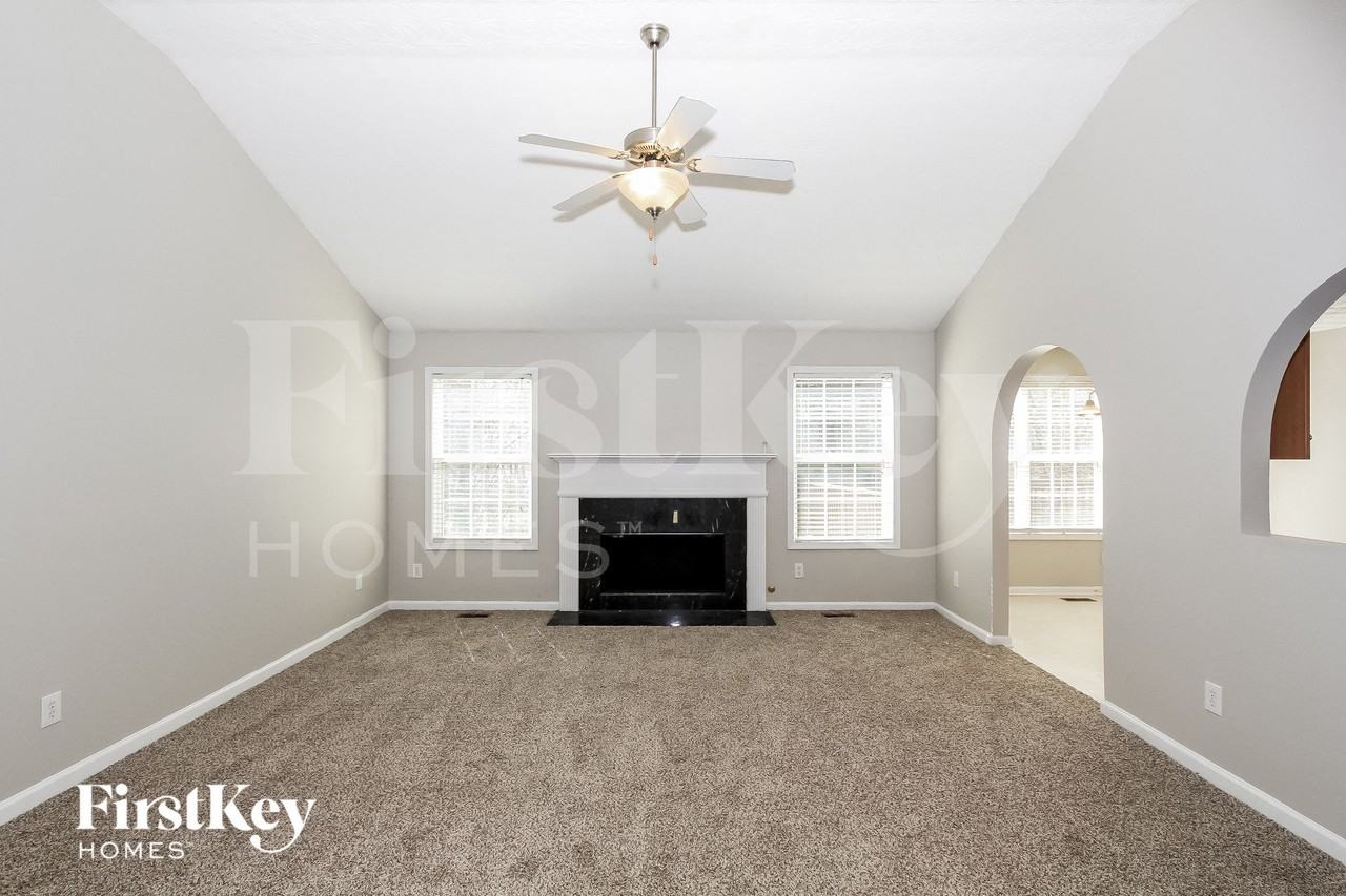 4015 Mceachern Cove Dr - Photo 3 of 15