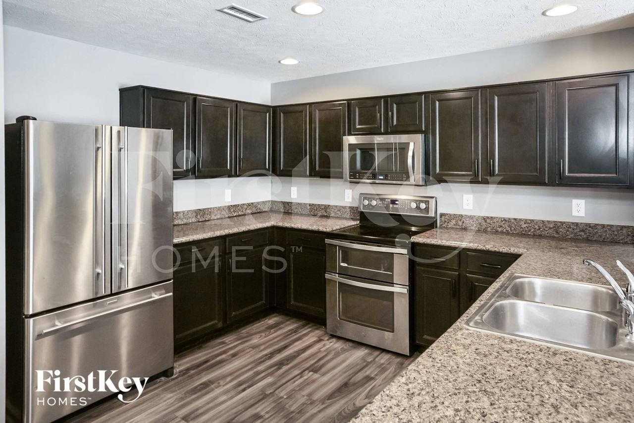 5773 Weeping Willow Pl - Photo 6 of 15