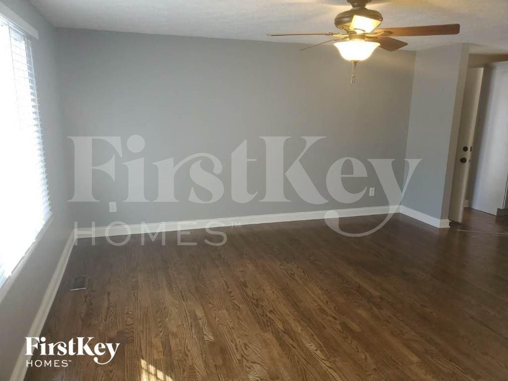 4207 Edinburgh Dr - Photo 3 of 20