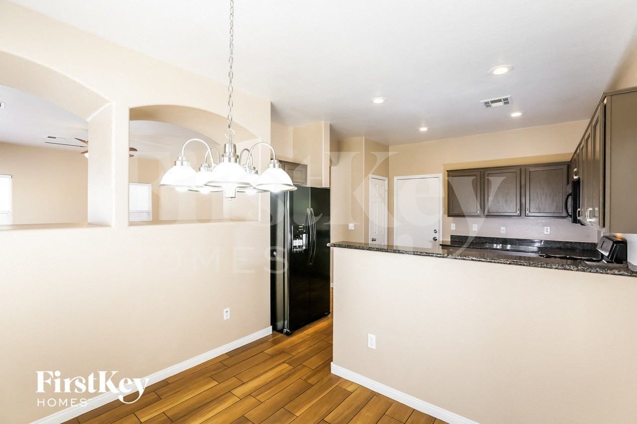 7872 Juniper Forest St - Photo 6 of 15