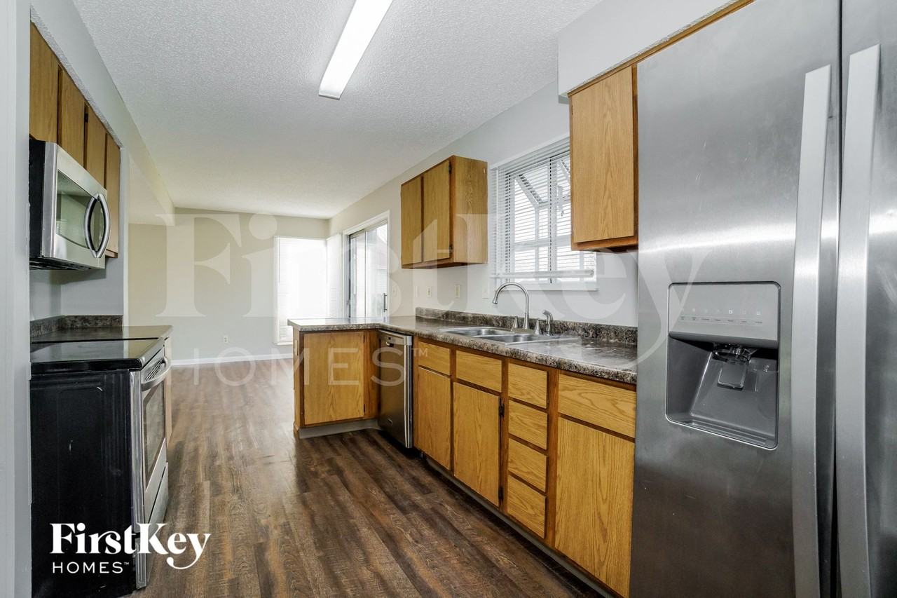 5288 Goldfield Dr - Photo 6 of 15