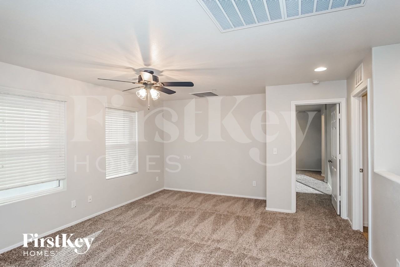 121 Country River Ave - Photo 6 of 15