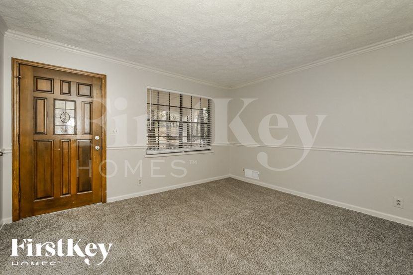 367 Bedford St Sw - Photo 5 of 15