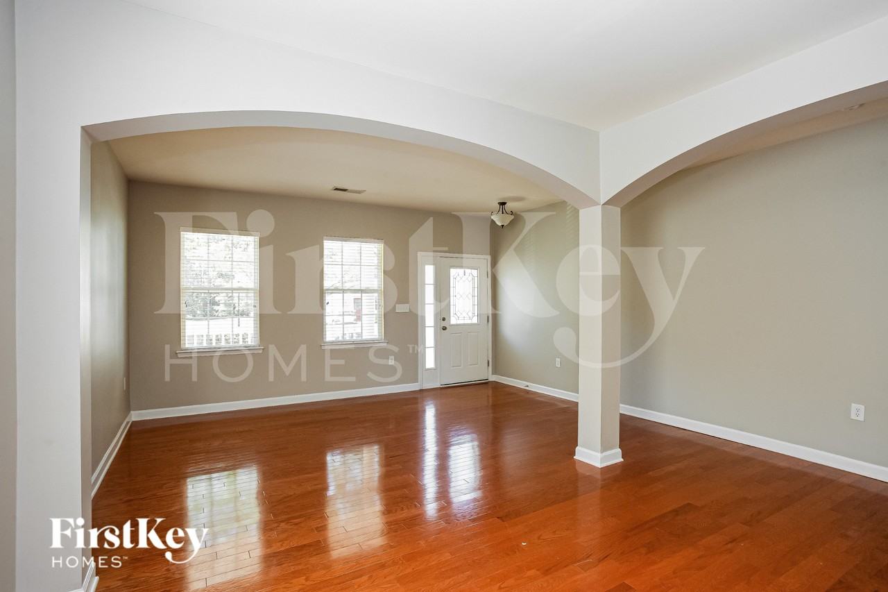 4210 High Shoals Dr - Photo 6 of 18