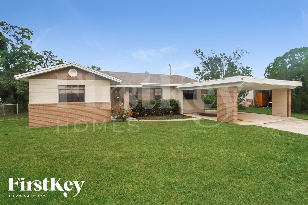988 Cardon Dr - Photo 2 of 18