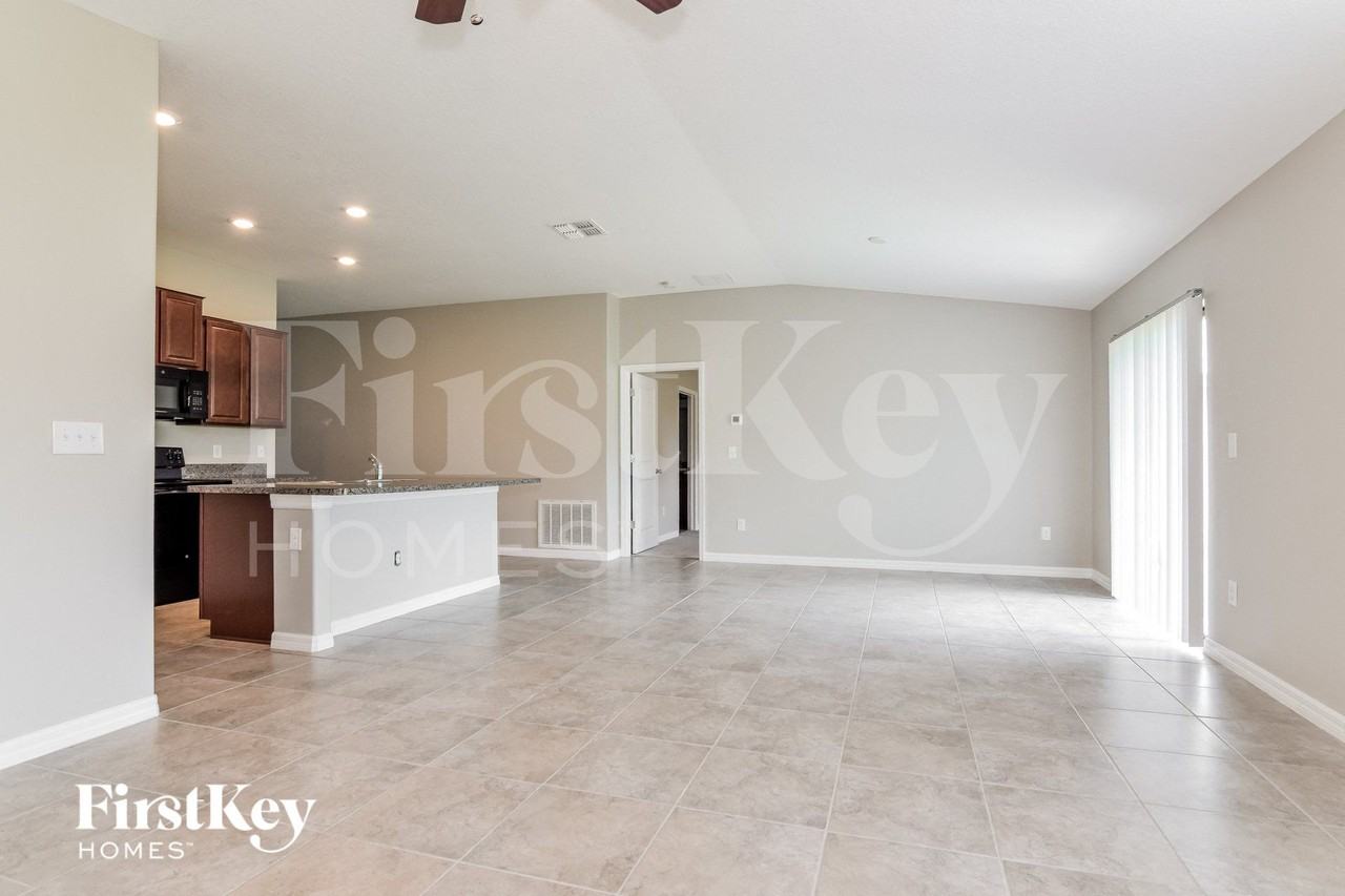 9620 Sage Creek Dr - Photo 4 of 15