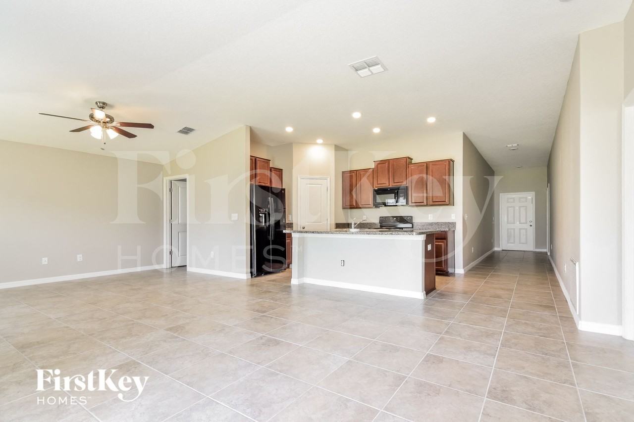 9620 Sage Creek Dr - Photo 5 of 15