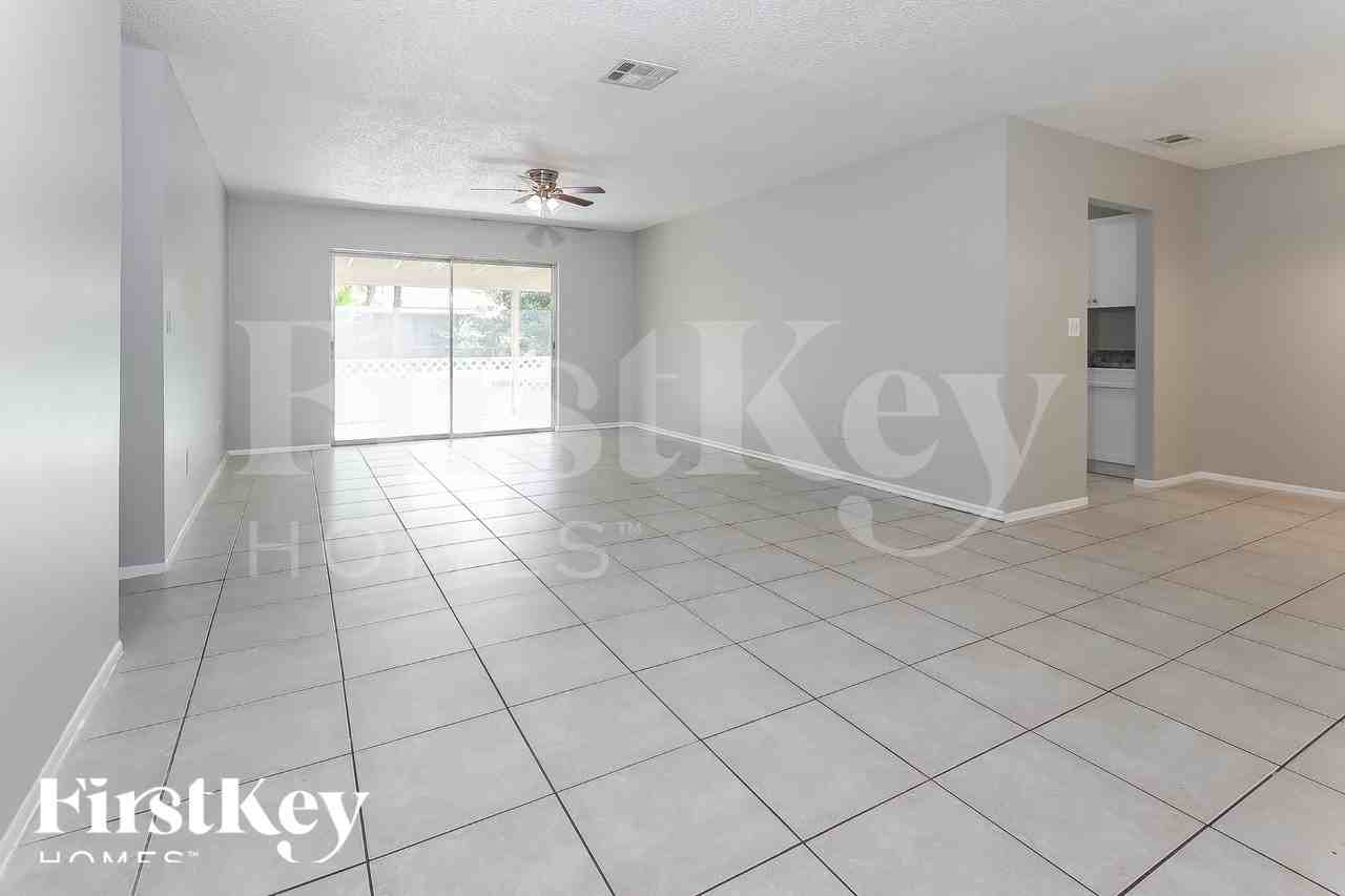 830 Royal Palm Beach Blvd - Photo 7 of 19
