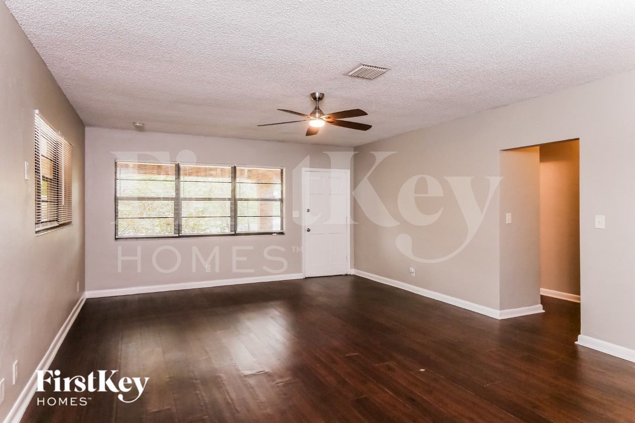 830 E Evanston Cir - Photo 6 of 20