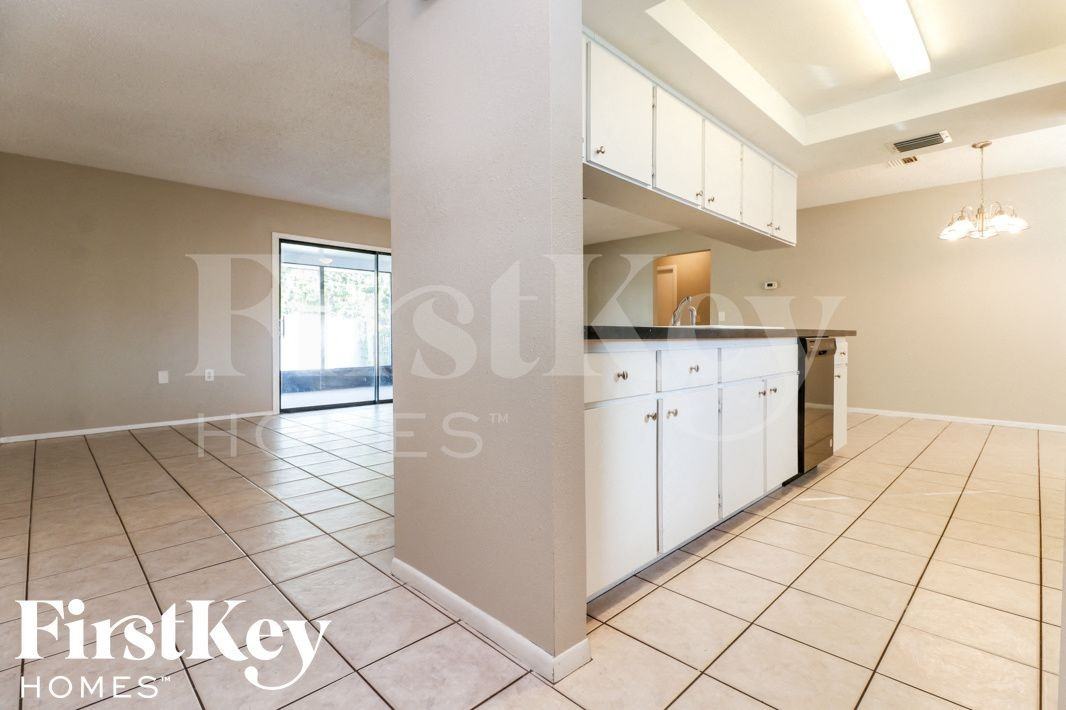 7704 Riverdale Dr - Photo 6 of 15