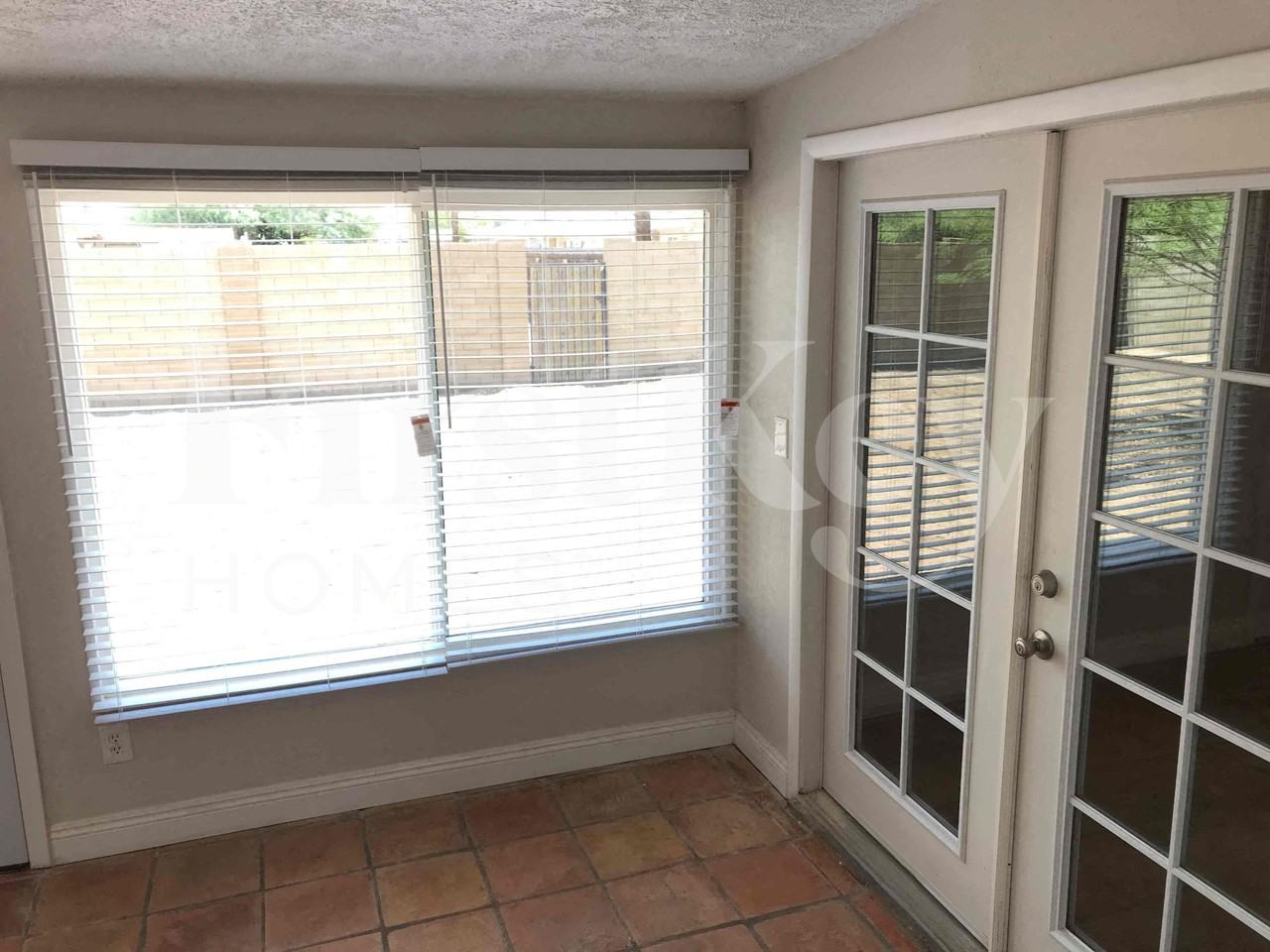 7427 E Mckinley St - Photo 3 of 24