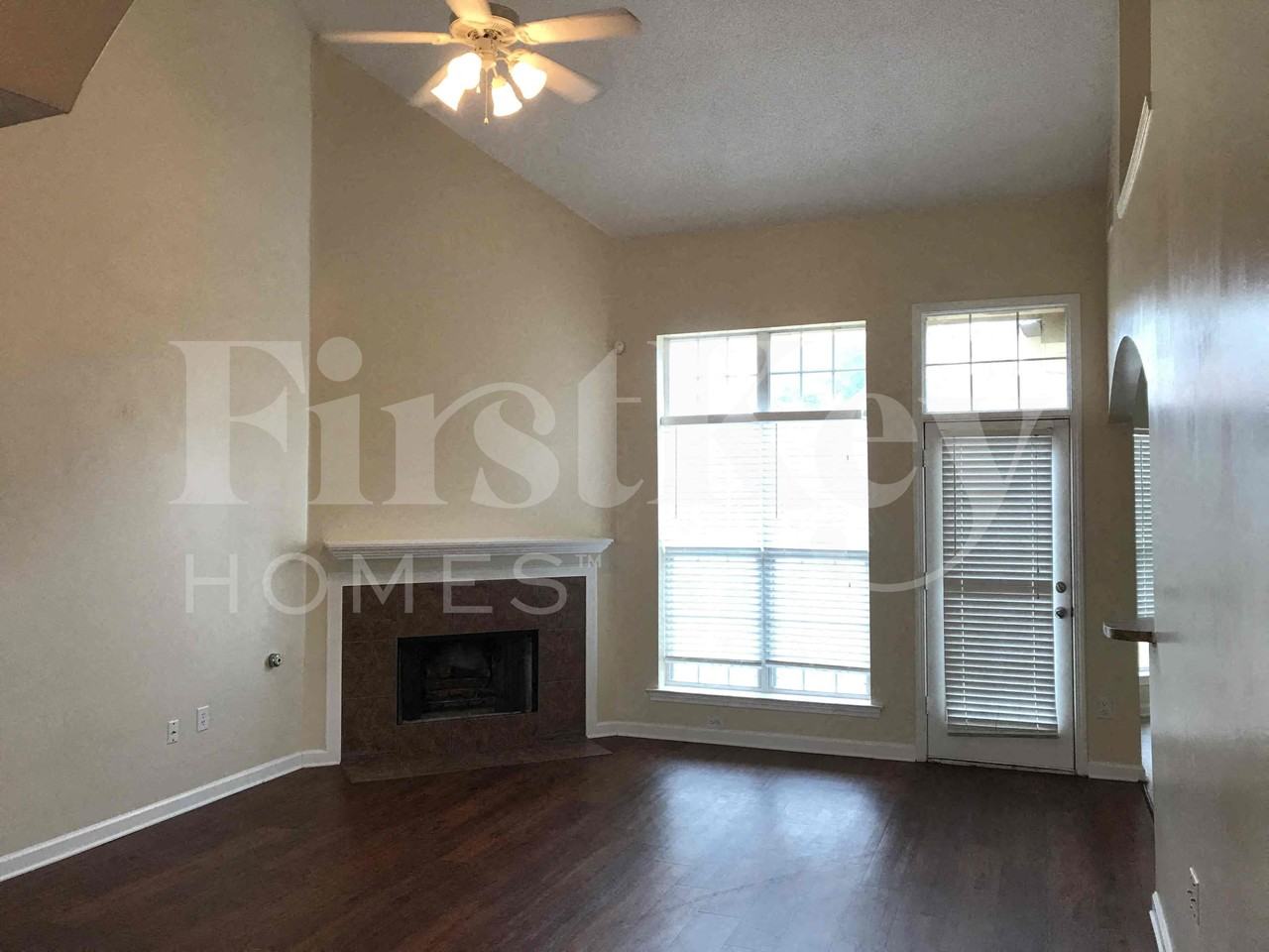 7142 Queens Crown Ct - Photo 3 of 19