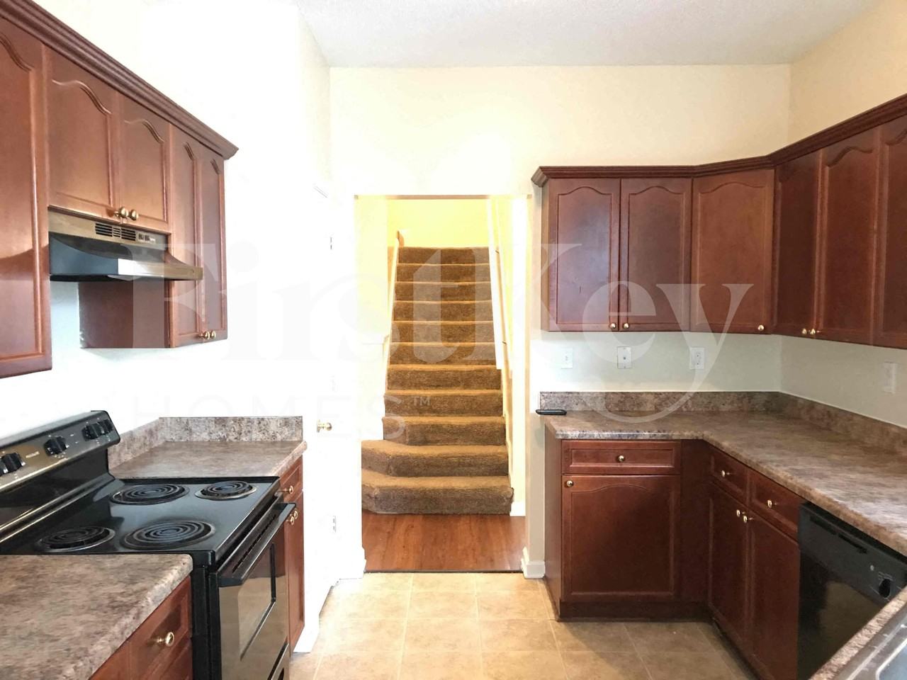 7142 Queens Crown Ct - Photo 6 of 19