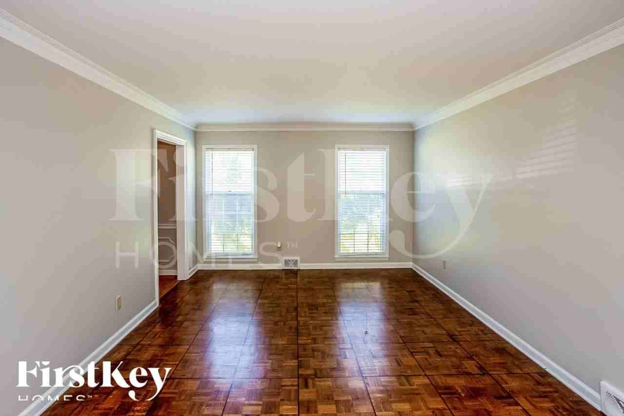 6991 Dashwood Dr - Photo 2 of 18