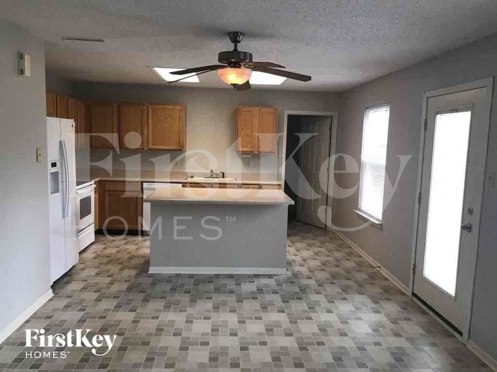 5702 N Jefferson Dr - Photo 6 of 19