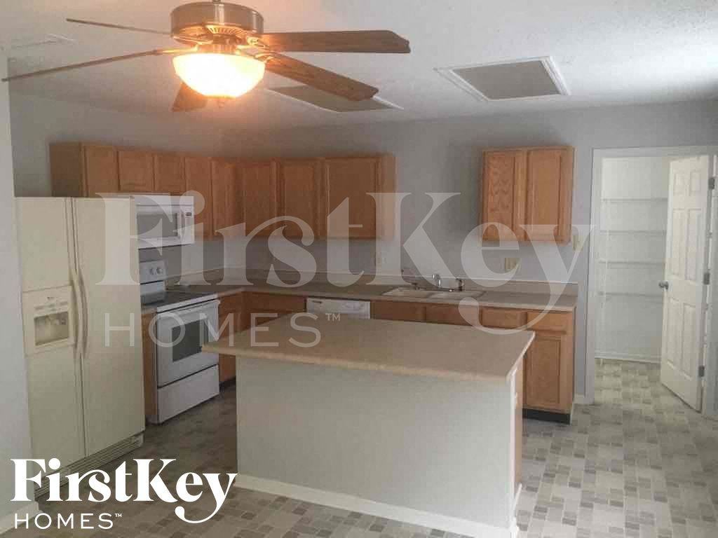 5702 N Jefferson Dr - Photo 7 of 19