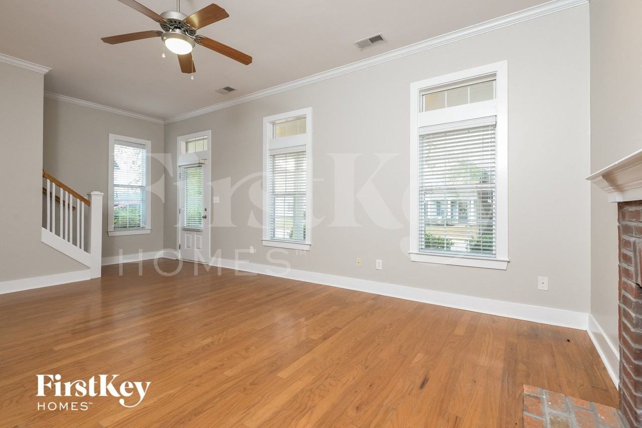 5478 Camellia Ln - Photo 4 of 15