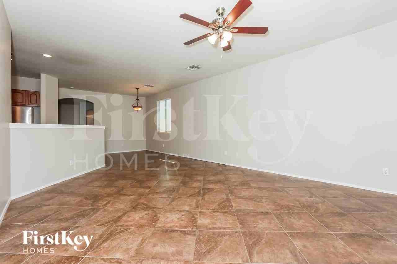 4954 E Odessa Dr - Photo 3 of 15