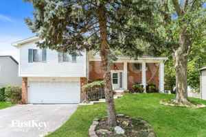 featured image of 48 Cloverleaf Rd