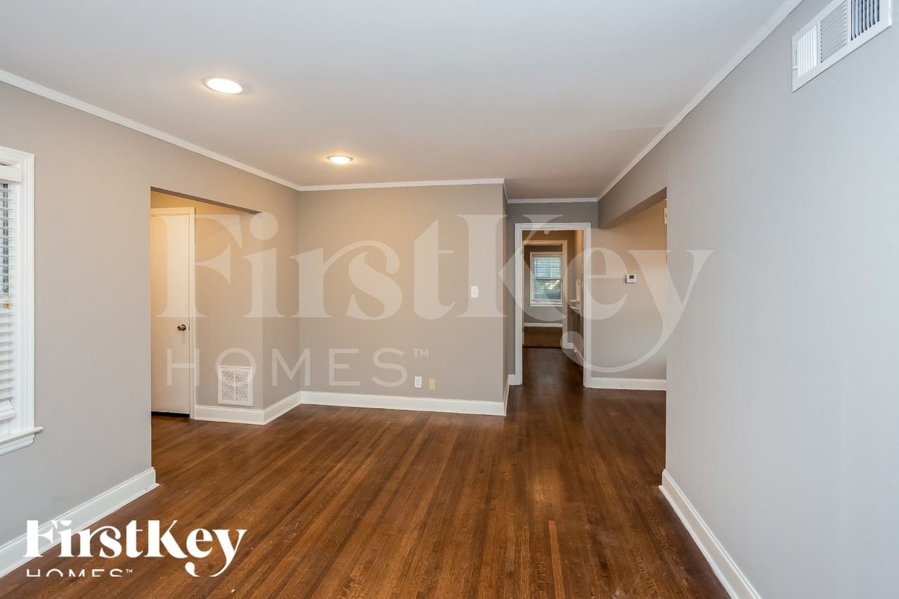 4549 Leatherwood Rd - Photo 5 of 18