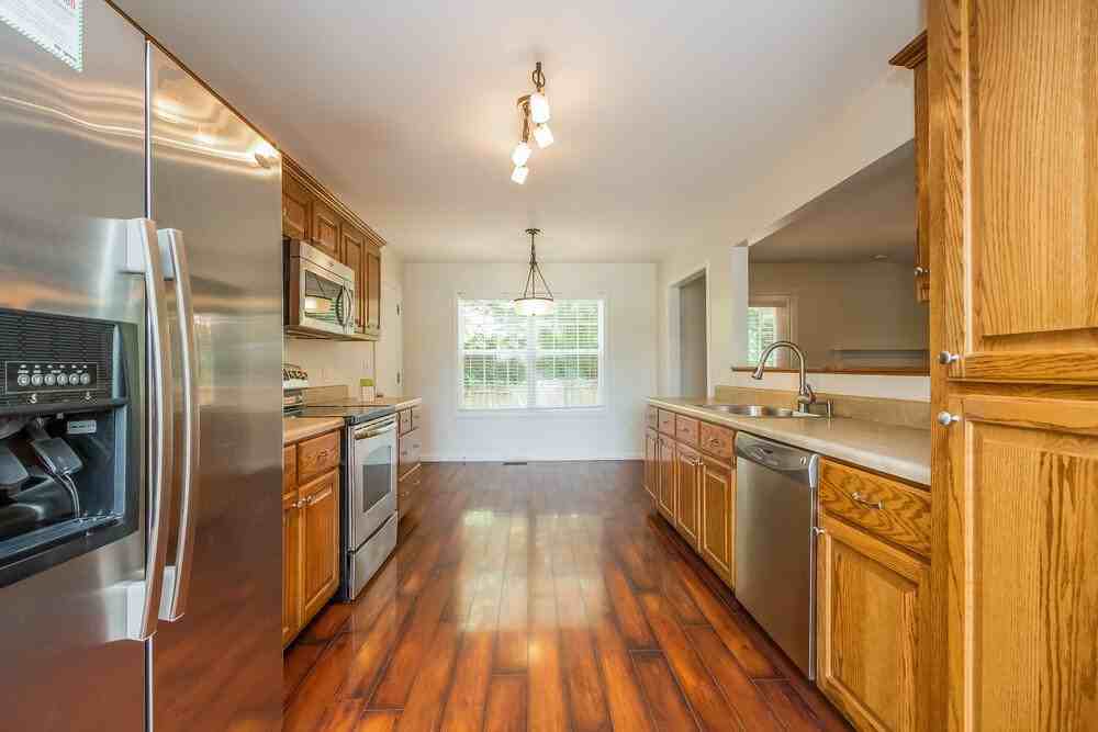 2814 Tyler Ct - Photo 7 of 16