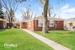 featured image of 422 Granville Ave