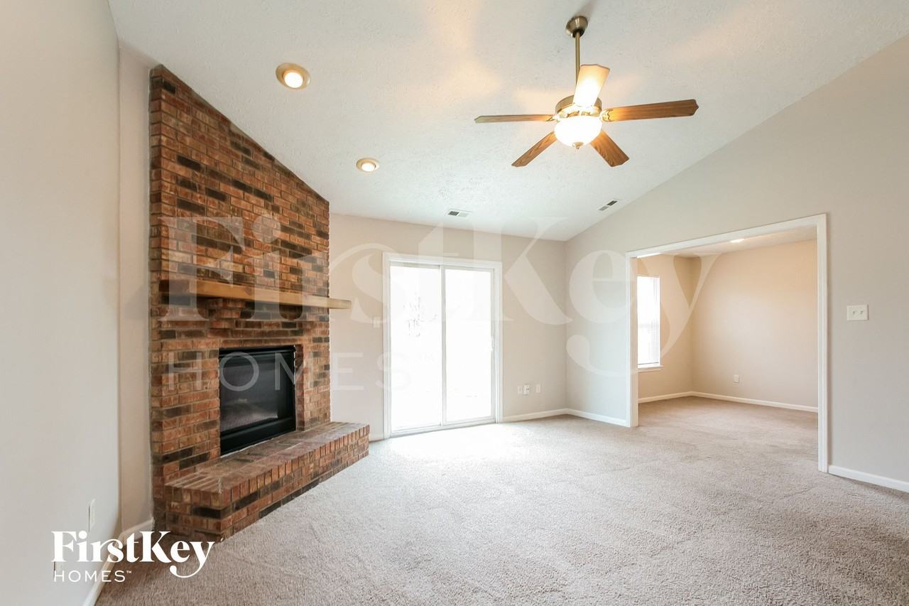 3758 Cardiff Ct - Photo 3 of 15