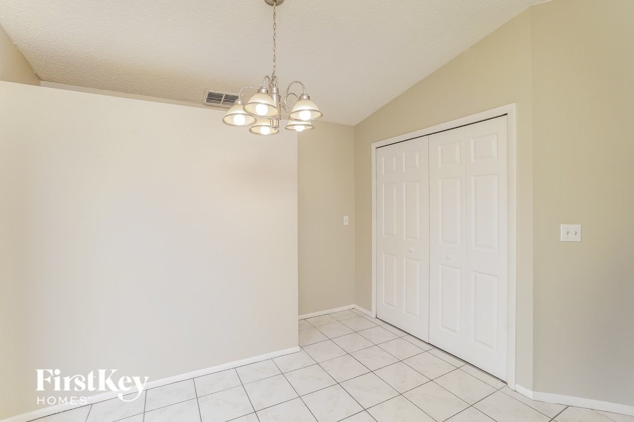 3753 Willow Wisp Dr N - Photo 3 of 15