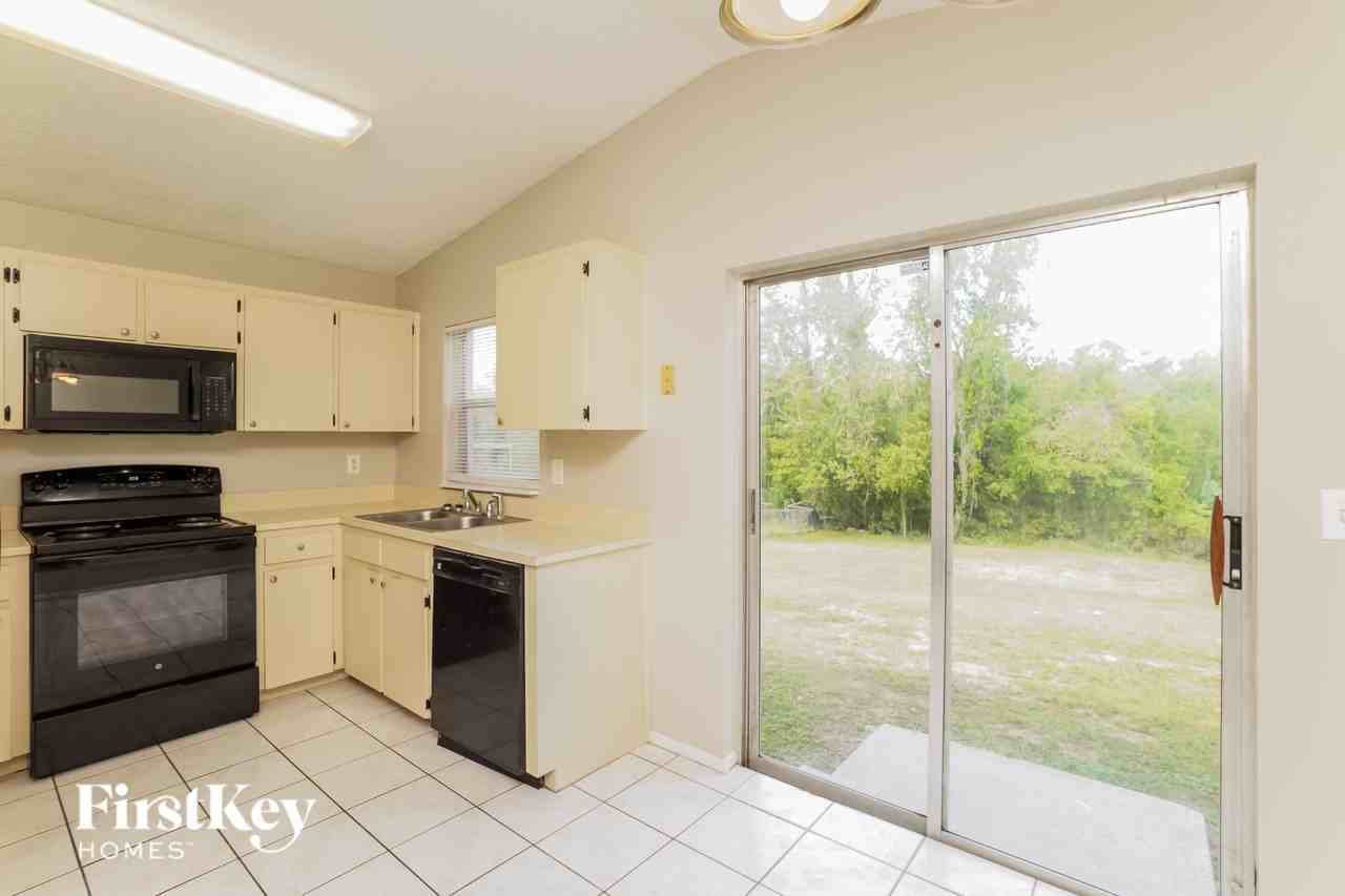 3753 Willow Wisp Dr N - Photo 4 of 15