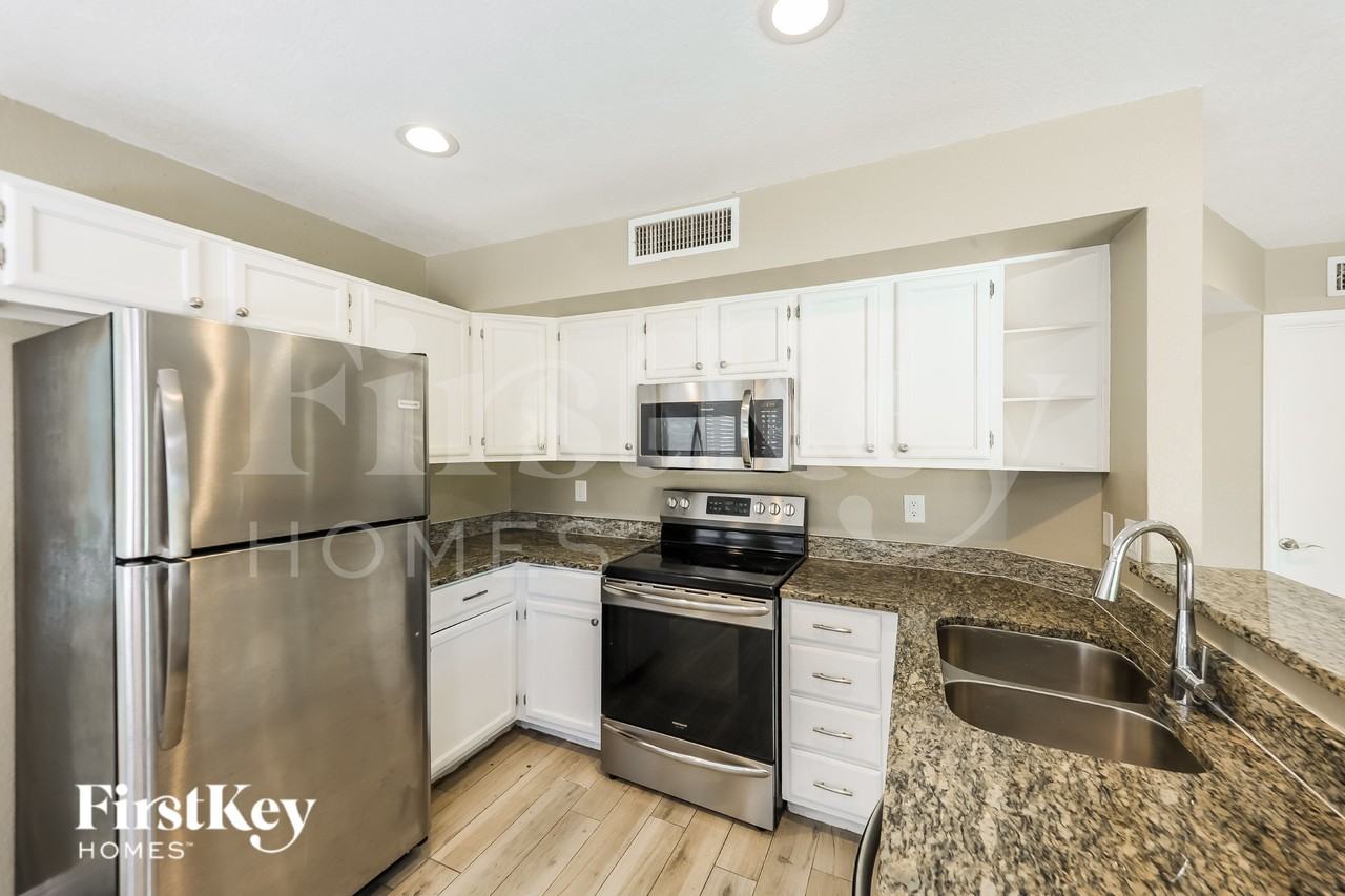 3622 W Cielo Grande - Photo 5 of 16