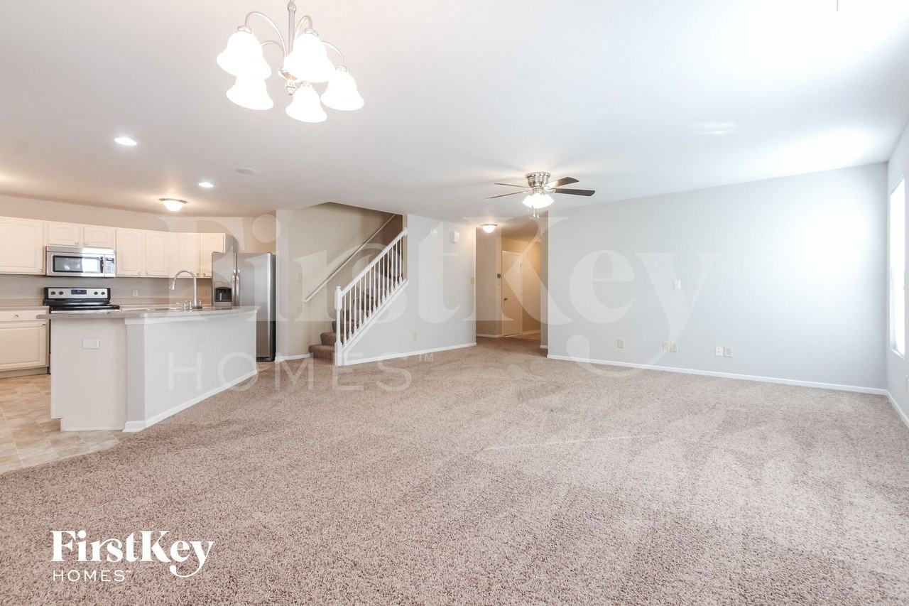 3608 Brandenburg Blvd - Photo 4 of 15