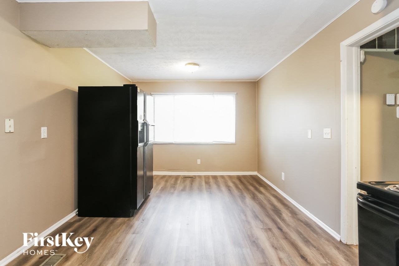 3223 Vincz Dr - Photo 4 of 15