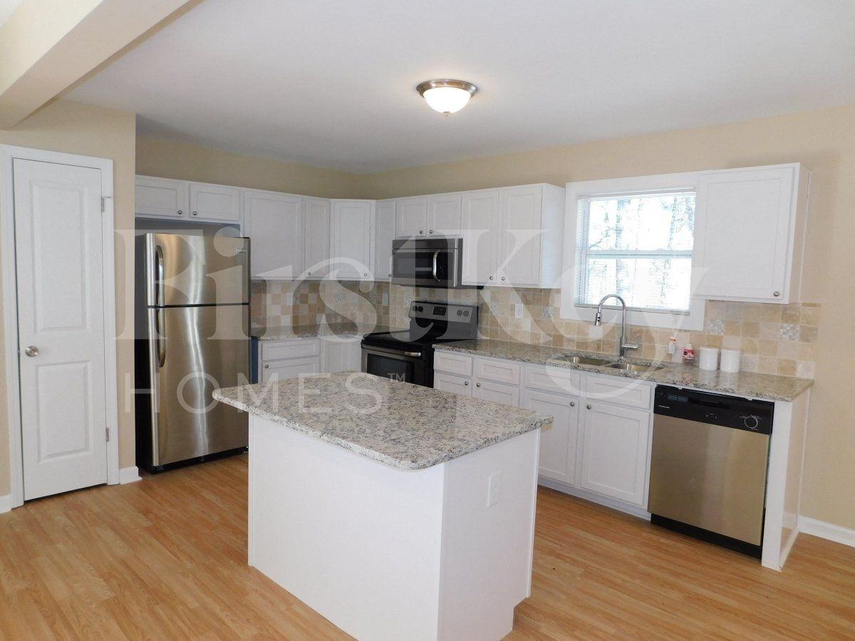 2432 Northbrook Rd - Photo 4 of 8