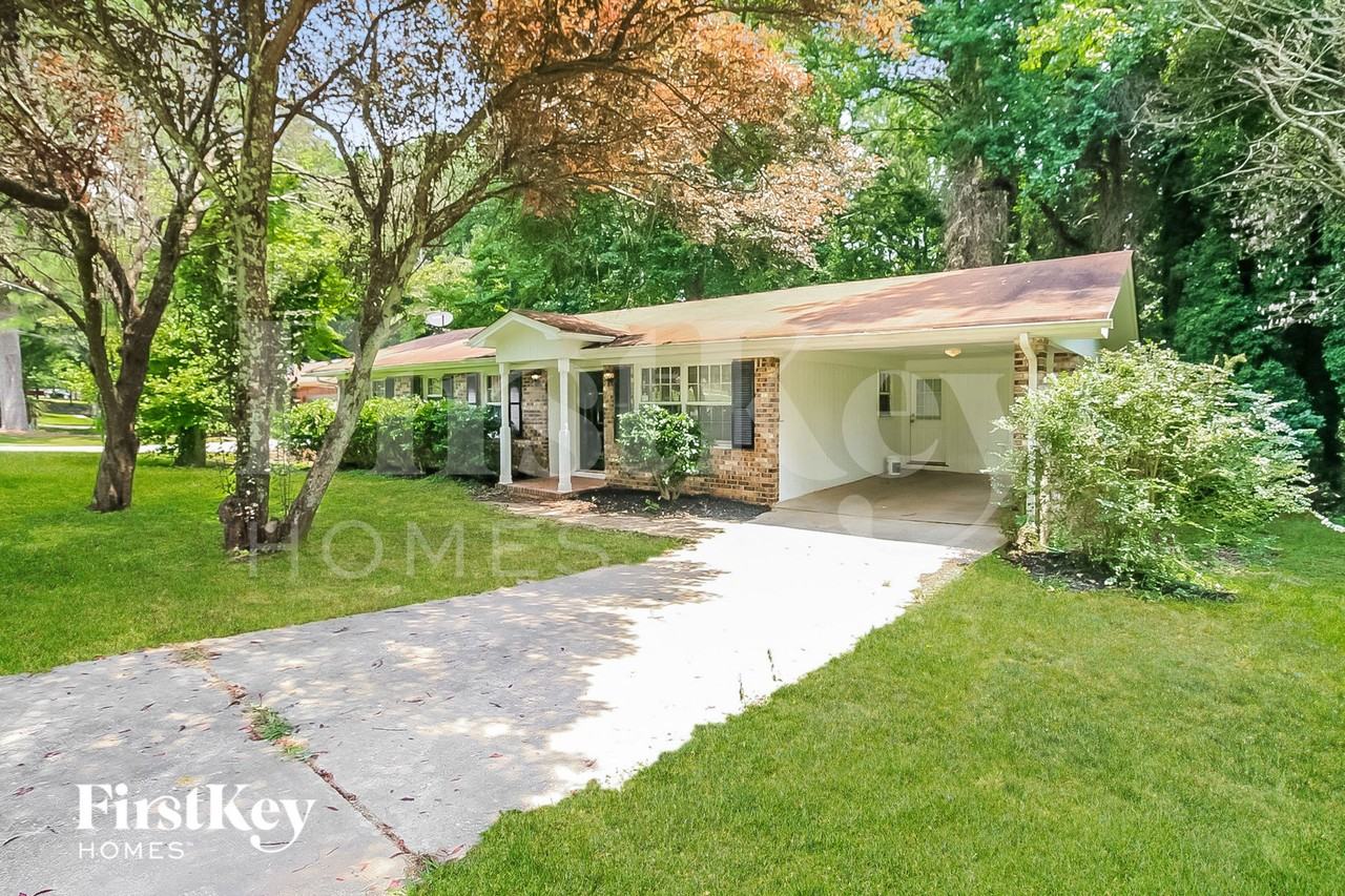 235 Sharon Dr - Photo 2 of 15