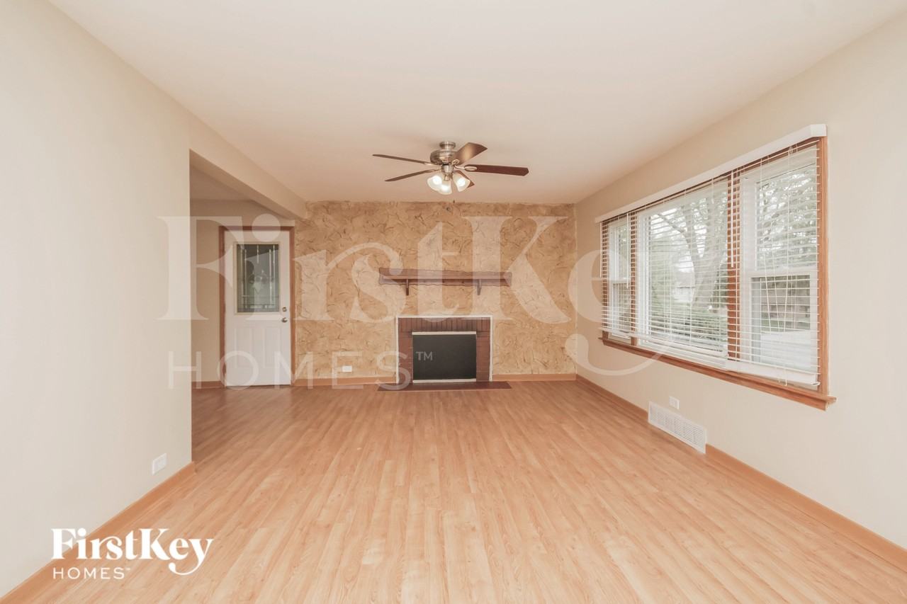 1802 Evergreen Rd - Photo 3 of 19